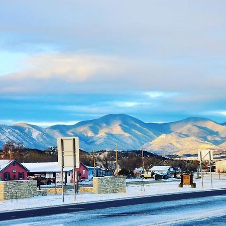 Hikers Cimarron Inn & Rv Park Exterior foto